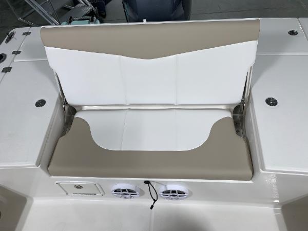 2026 Robalo 226 Cayman boat seat with beige and white upholstery.