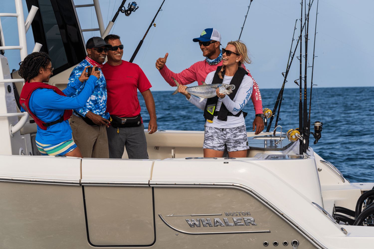 2025 Boston Whaler 405 Conquest - 30