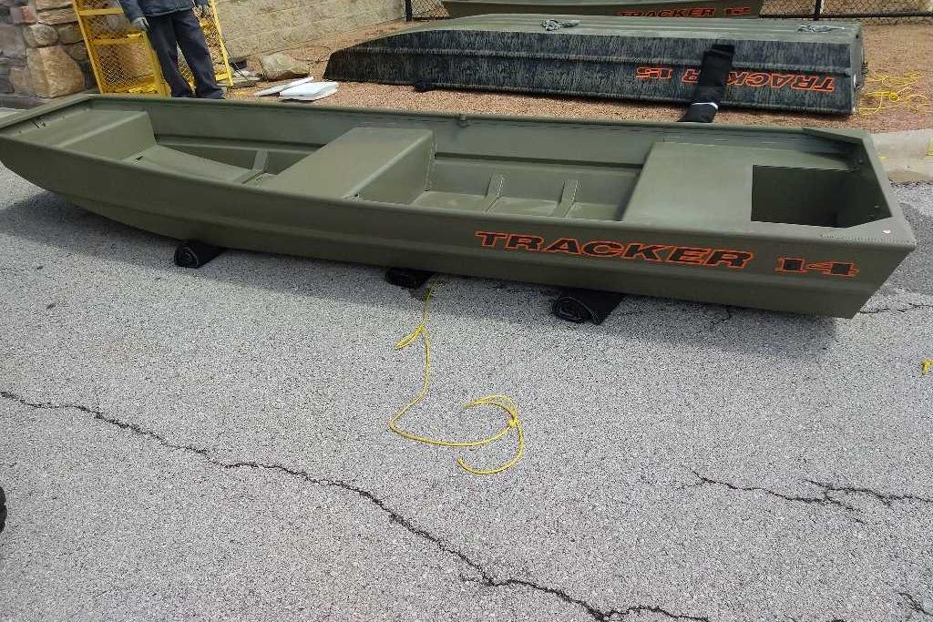 2026 Tracker Grizzly 14 Jon