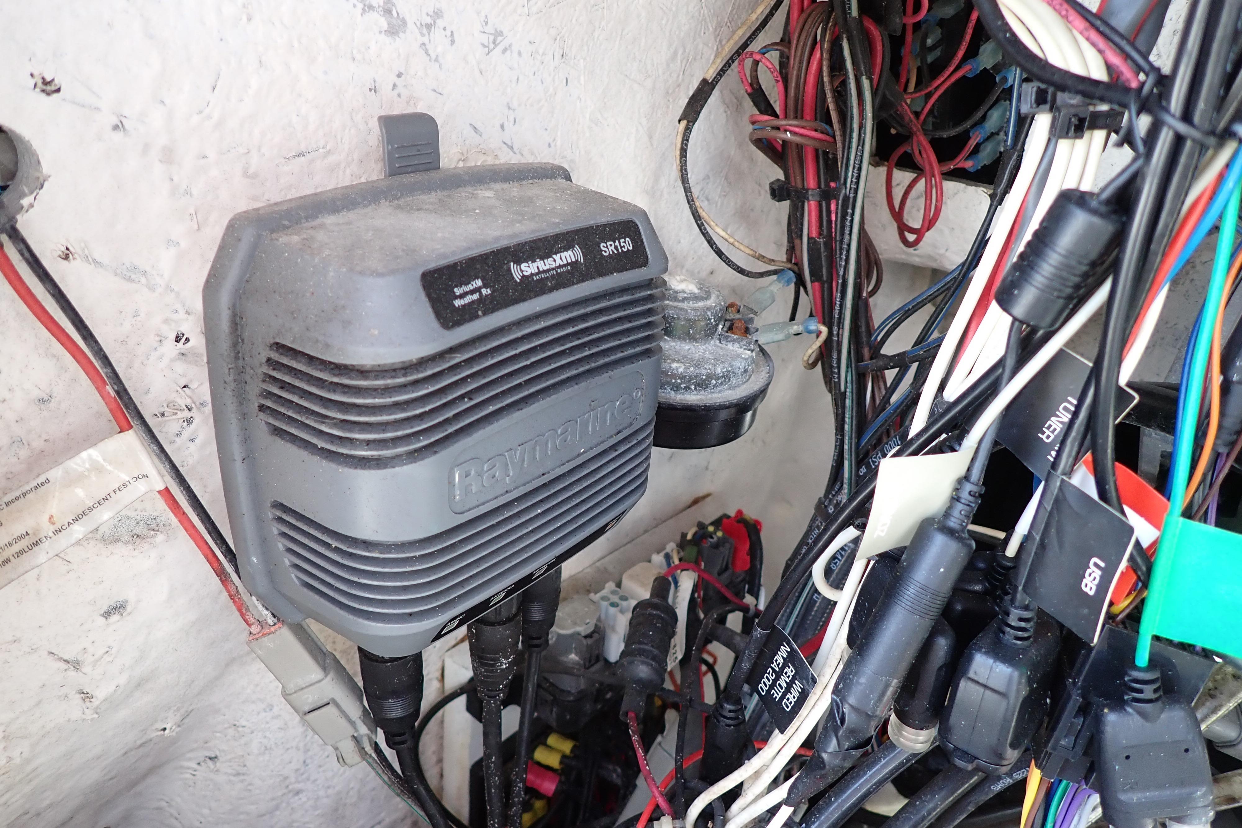 Raymarine SiriusXM SR150 module with wiring in a 2015 Blue Wave 2400 PureBay boat.
