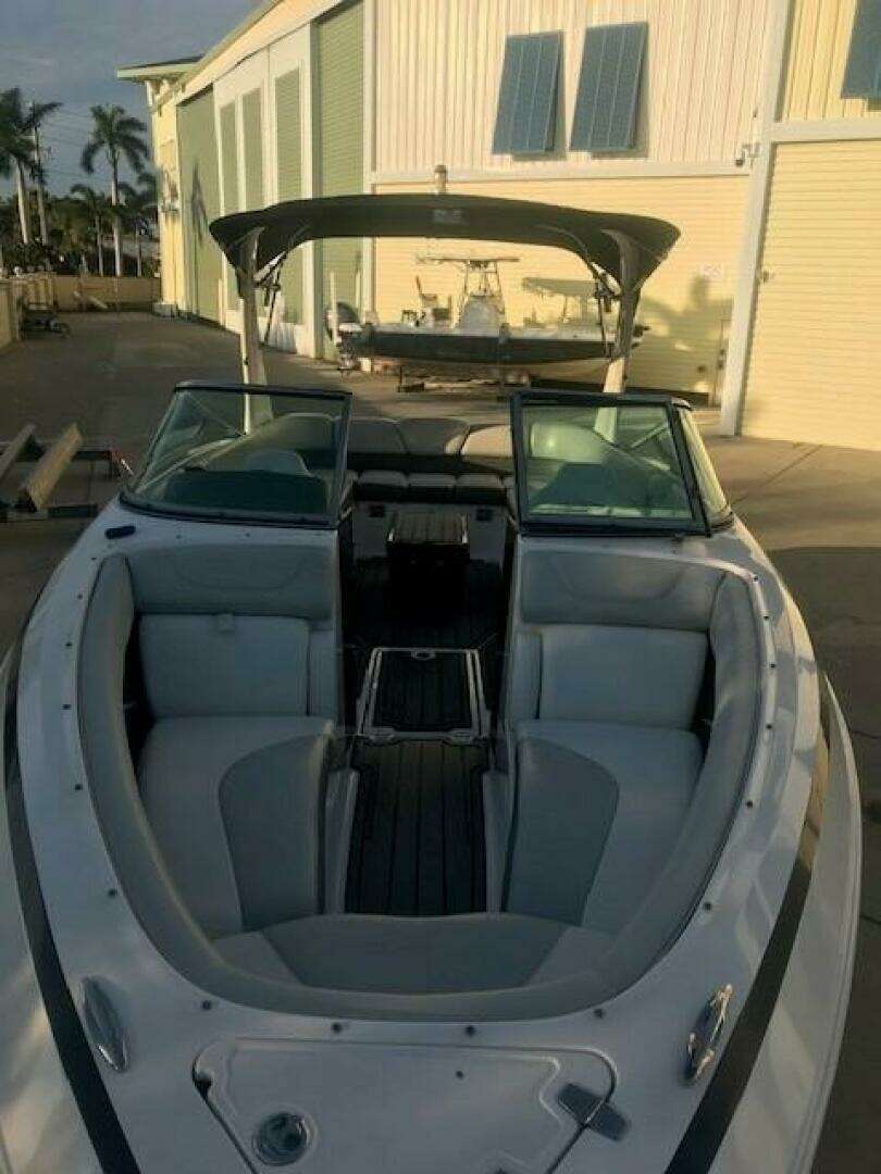 2012 Regal 2500 - Image 9