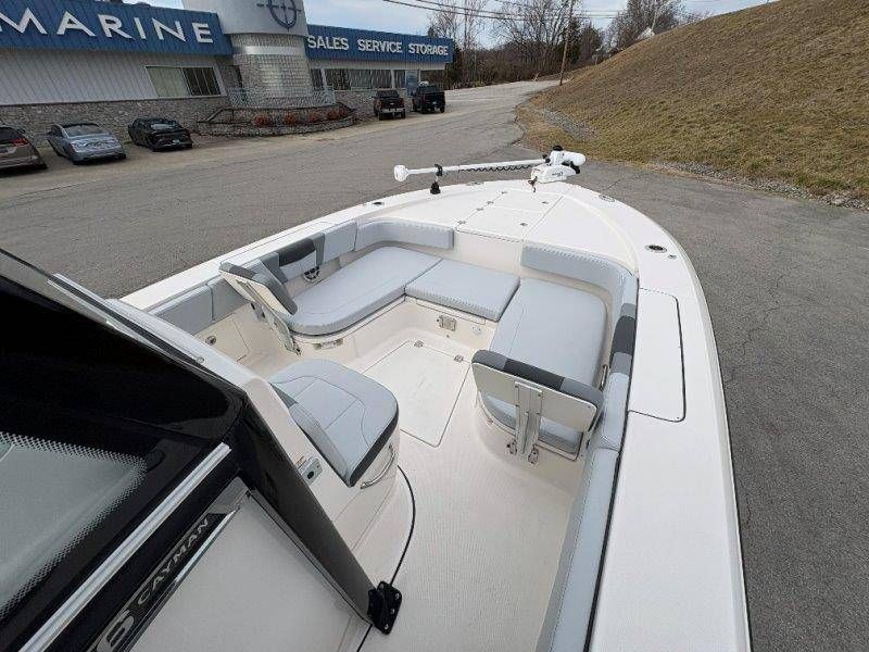 2026 Robalo 266 Cayman - 77