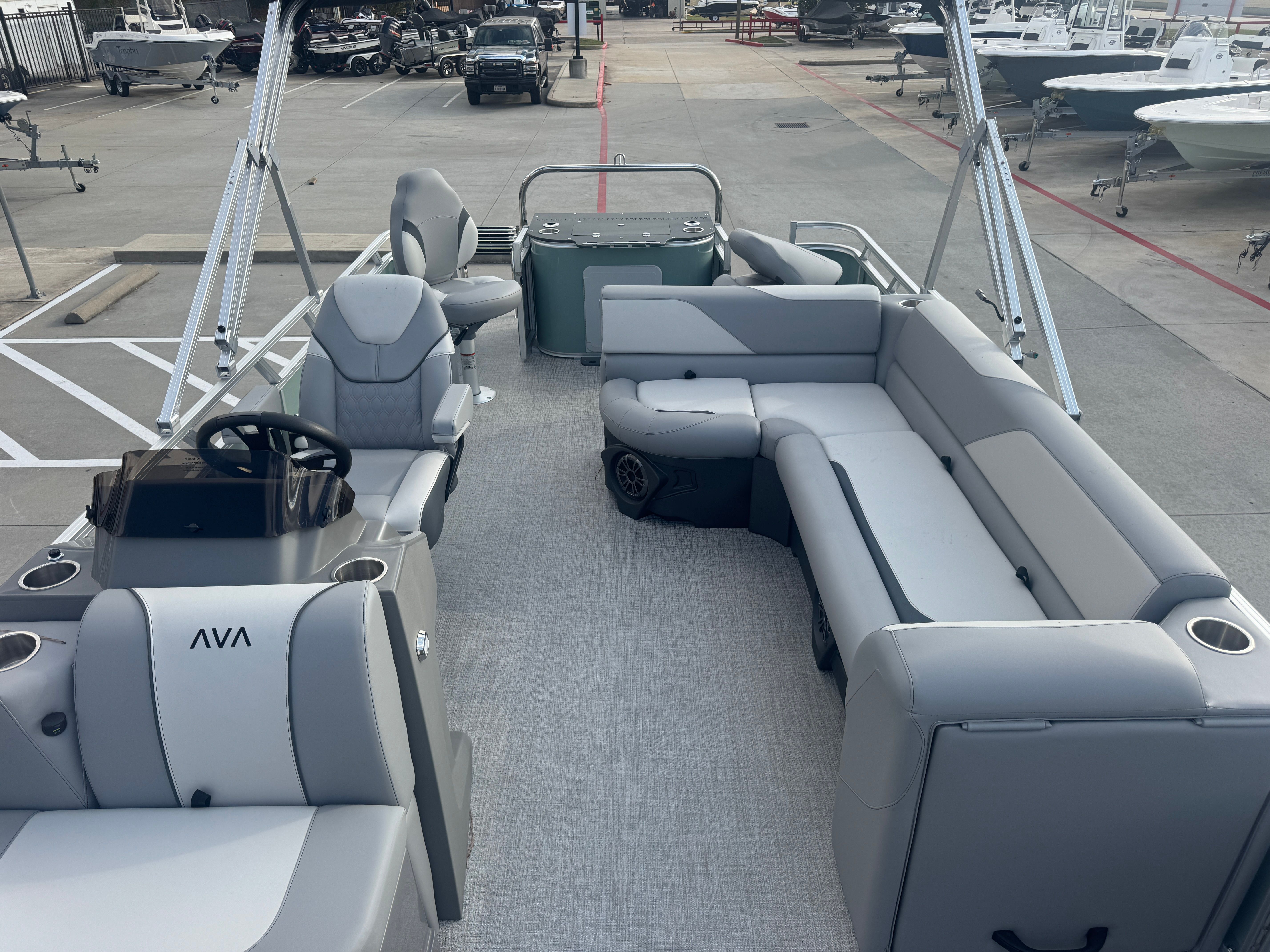 2026 Avalon Venture 85 Quad Fish - 21' - 14