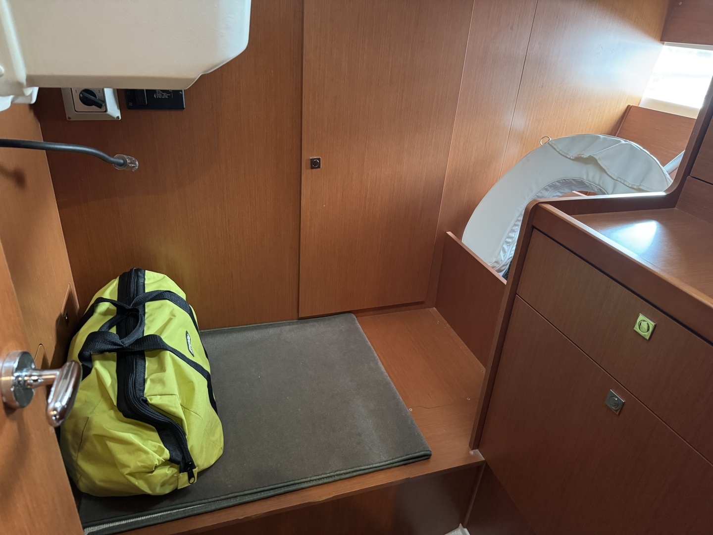 2017 Beneteau Oceanis 45 - Image 66