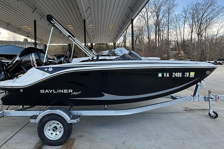 2024 Bayliner Element M17