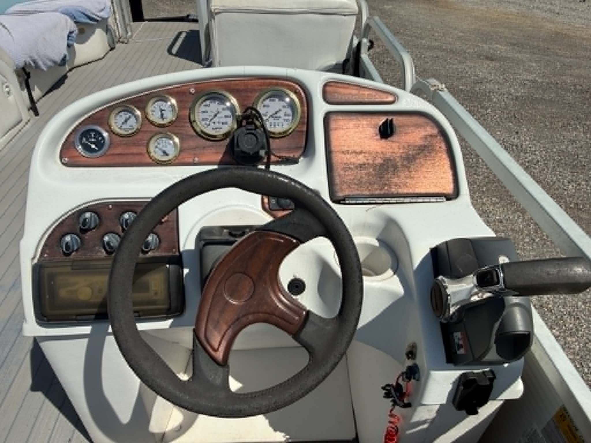 2001 Sundancer Poontoons 260D Legand - 2