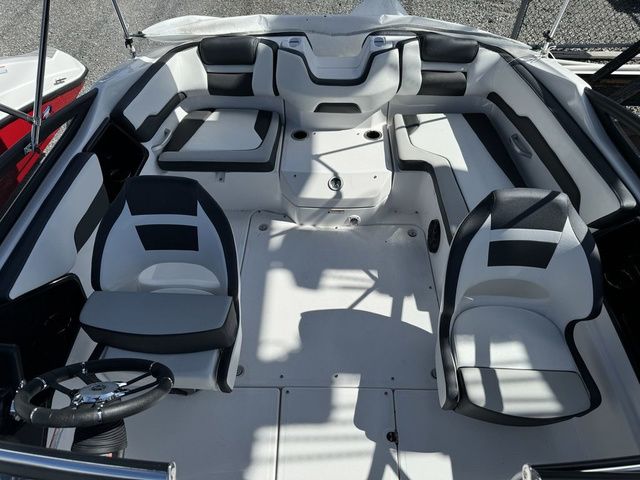 2025 Yamaha Boats SX195 - 11
