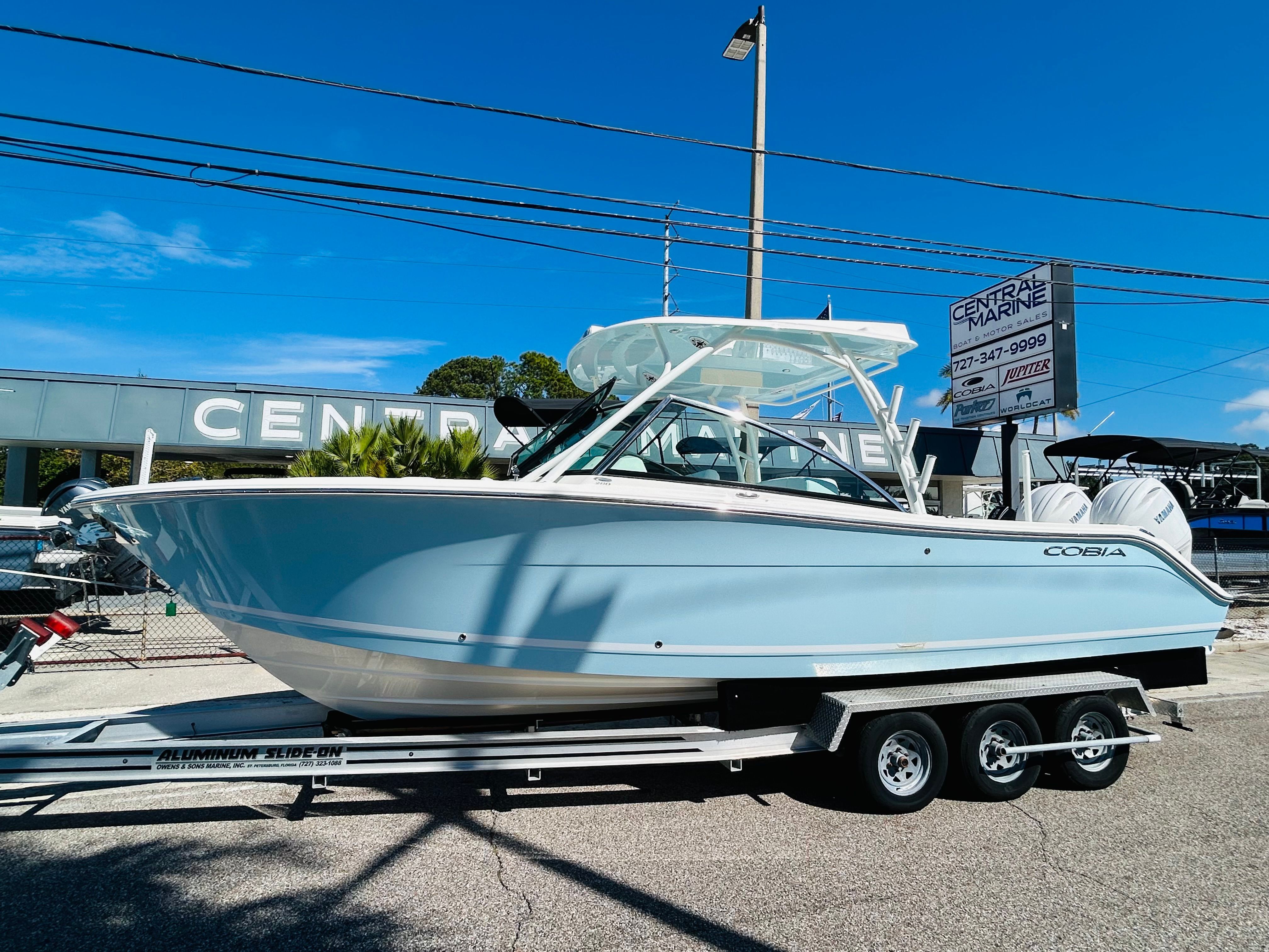 2026 Cobia 280 Dual Console