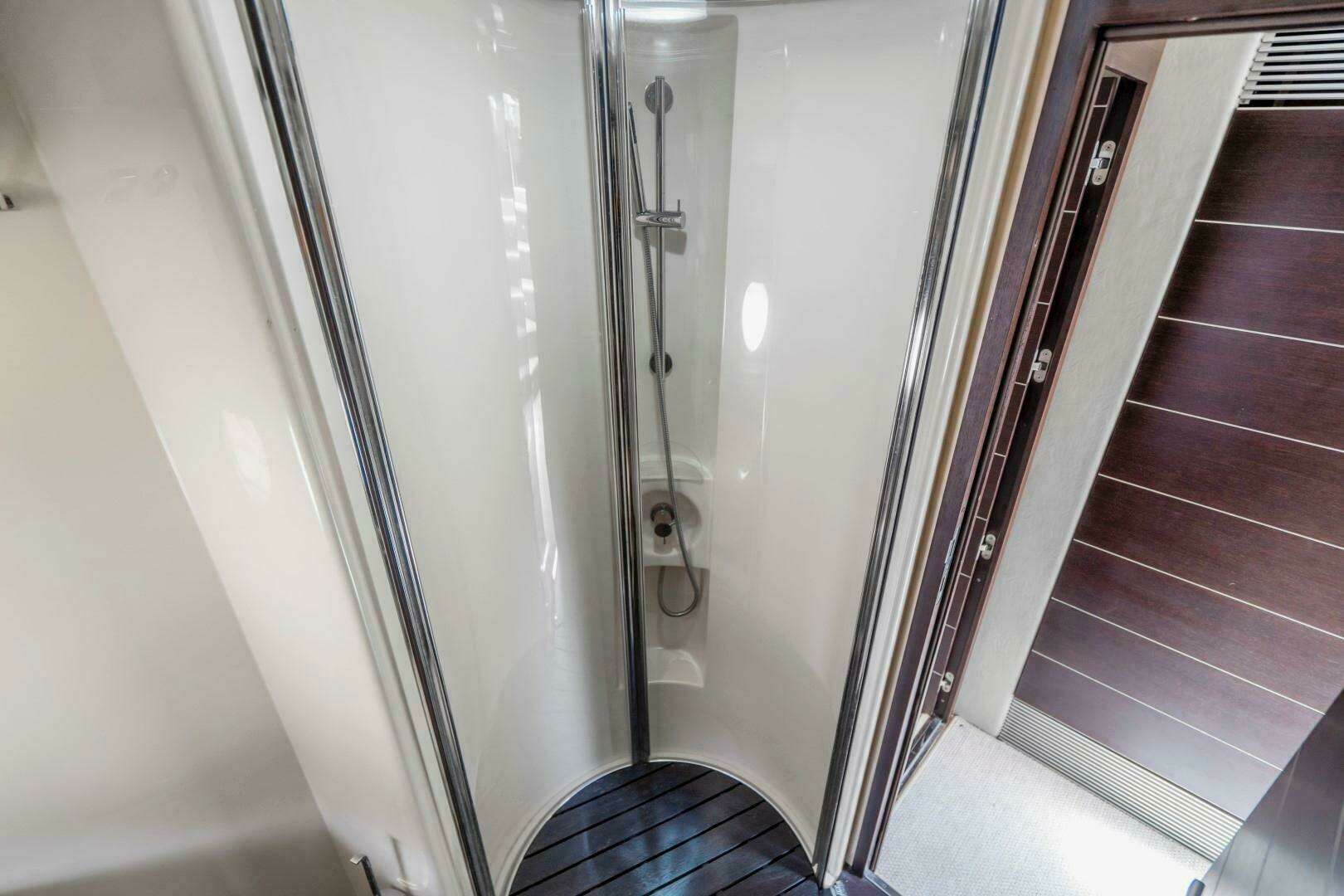 2007 Azimut 68S - Image 53