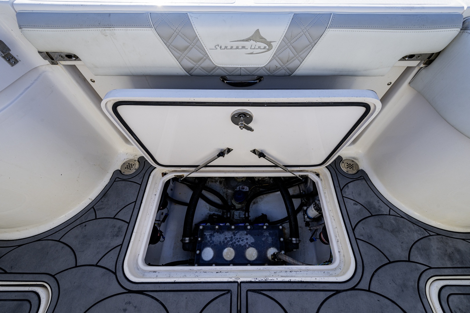 2021 Streamline 35 CC - Image 10