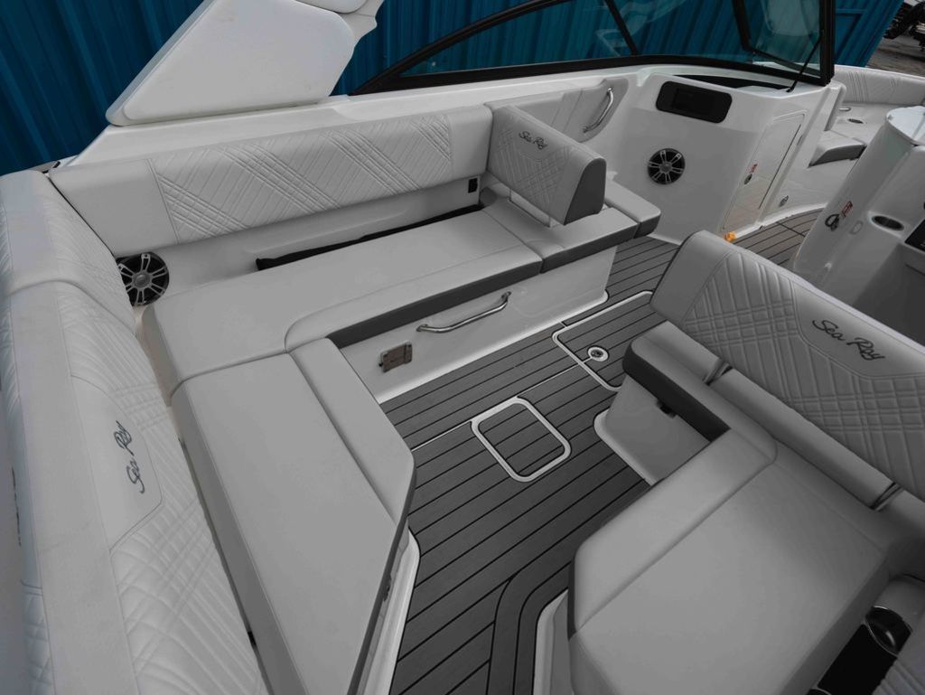 2025 Sea Ray SDX 250 - 6