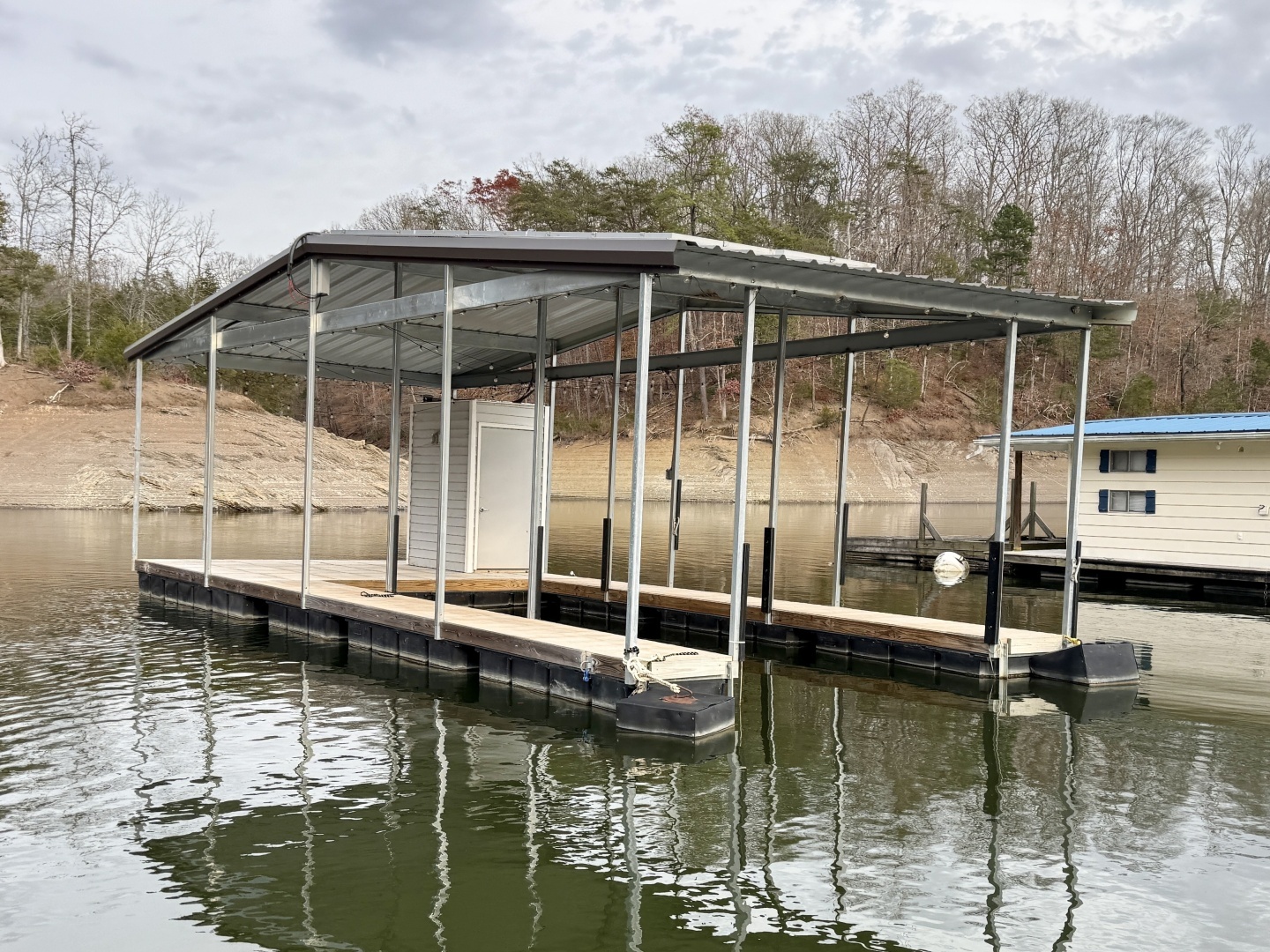 2022 Custom Premier Docks 16 x 40 Dock - Image 29