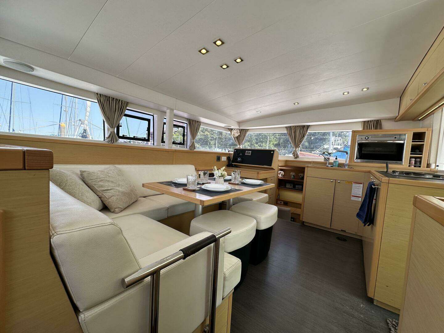 2016 Lagoon 400 S2 - Image 51