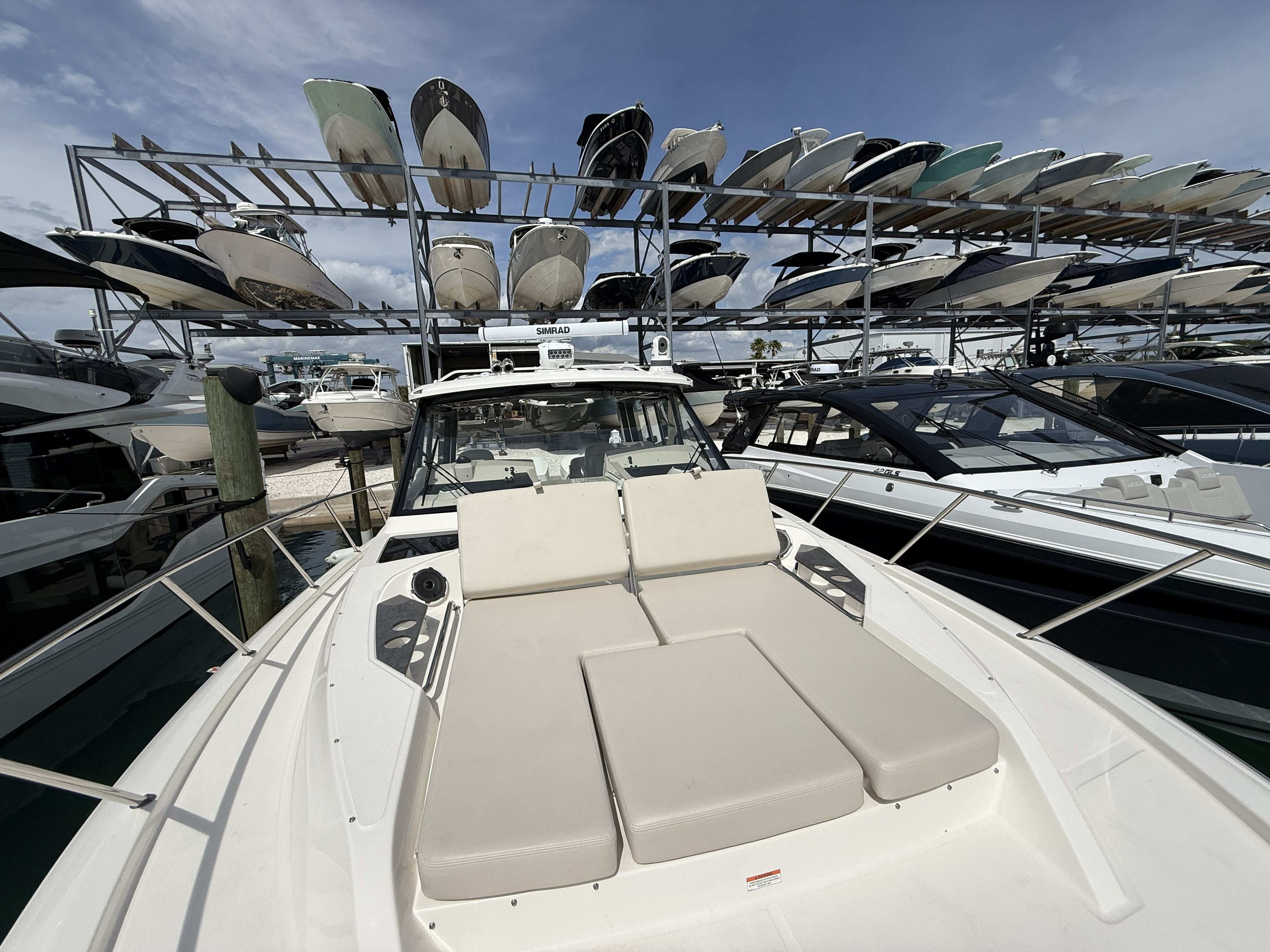 2026 Boston Whaler 405 Conquest