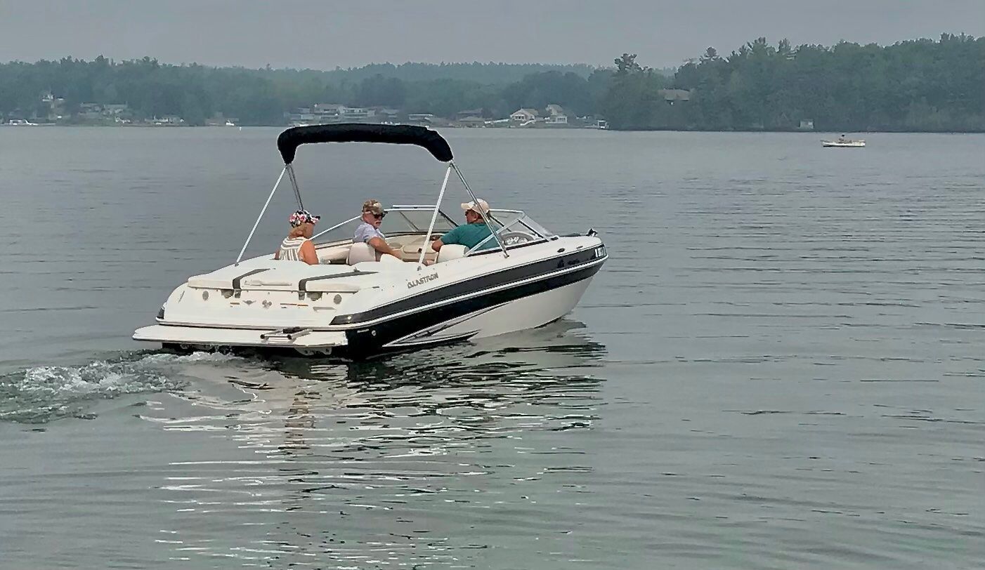 2011 Glastron GT 205