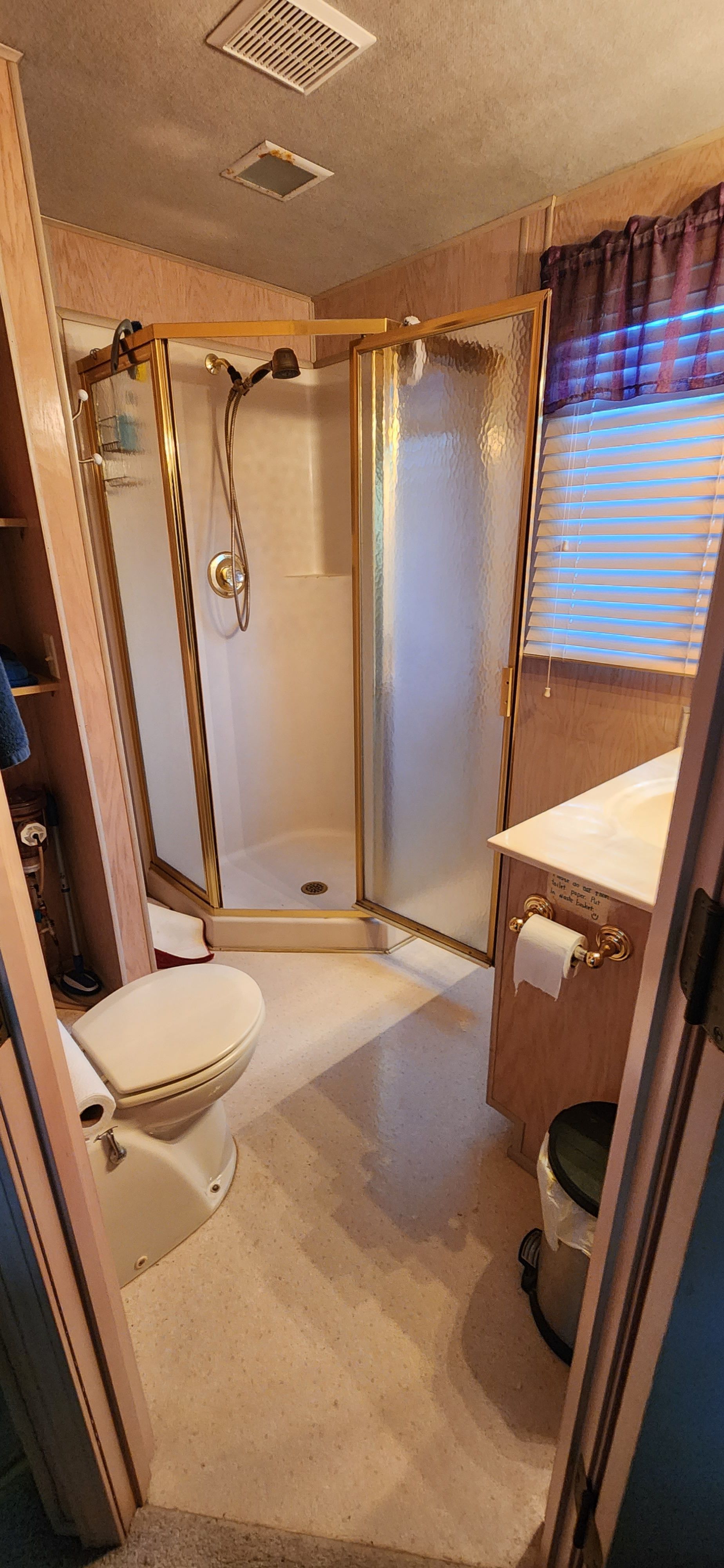 1996 Sumerset Houseboat - 30
