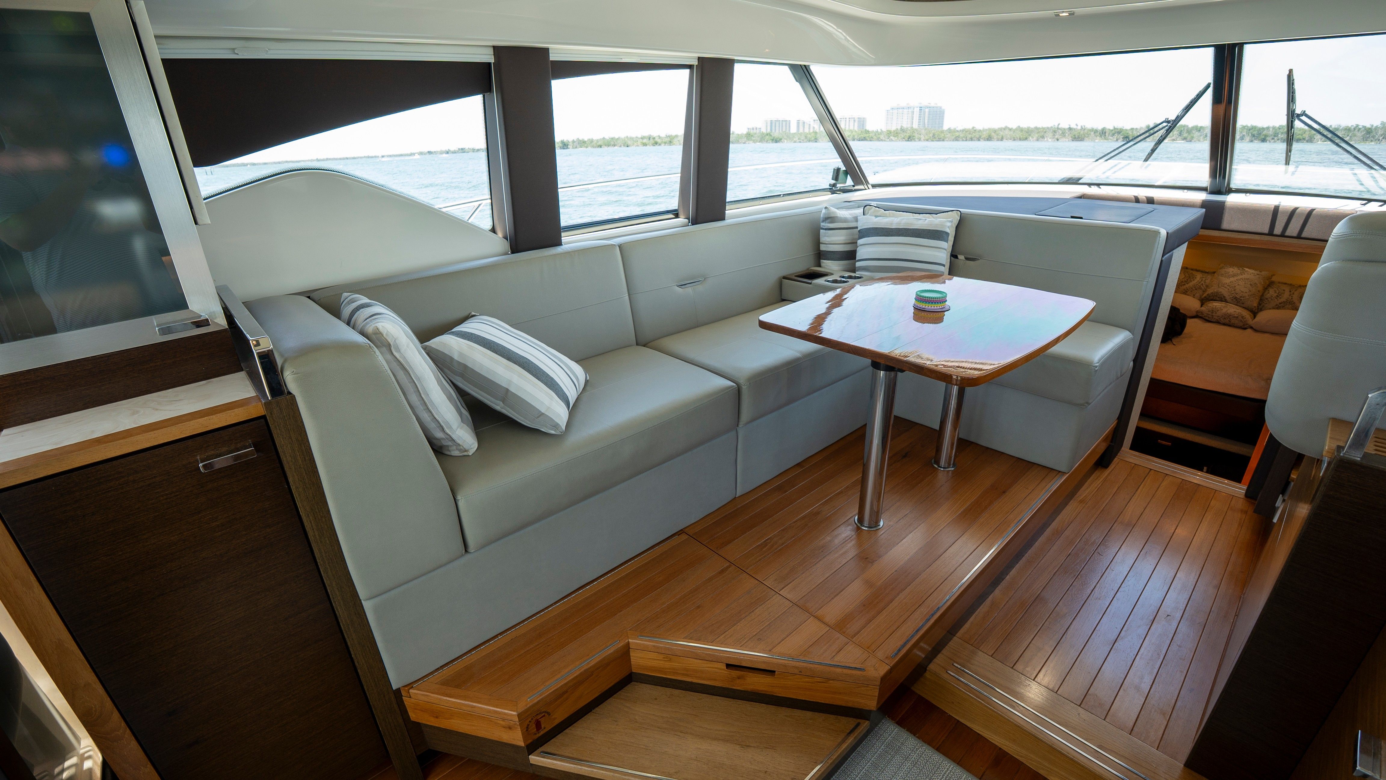 2018 Tiara Yachts 44 Coupe - 28