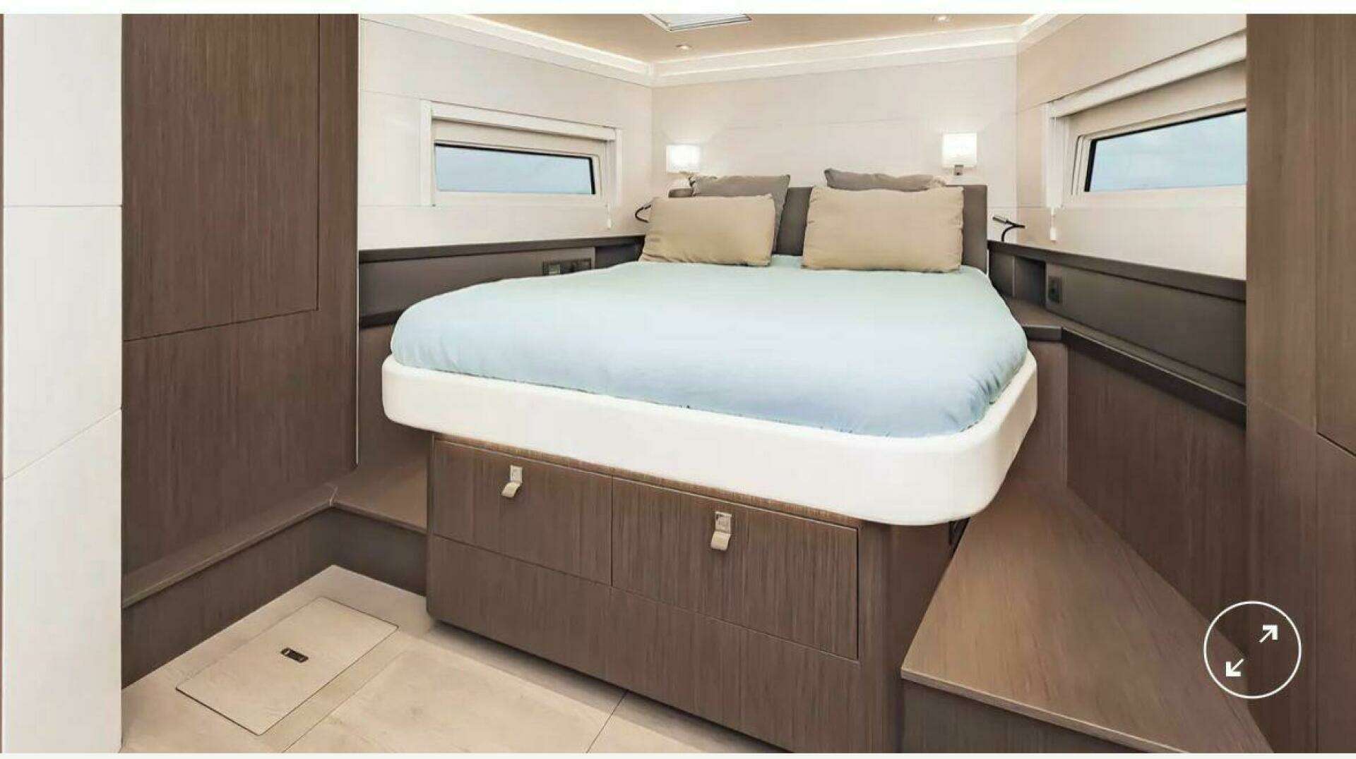 2022 Beneteau Oceanis Yacht 62 - Image 31