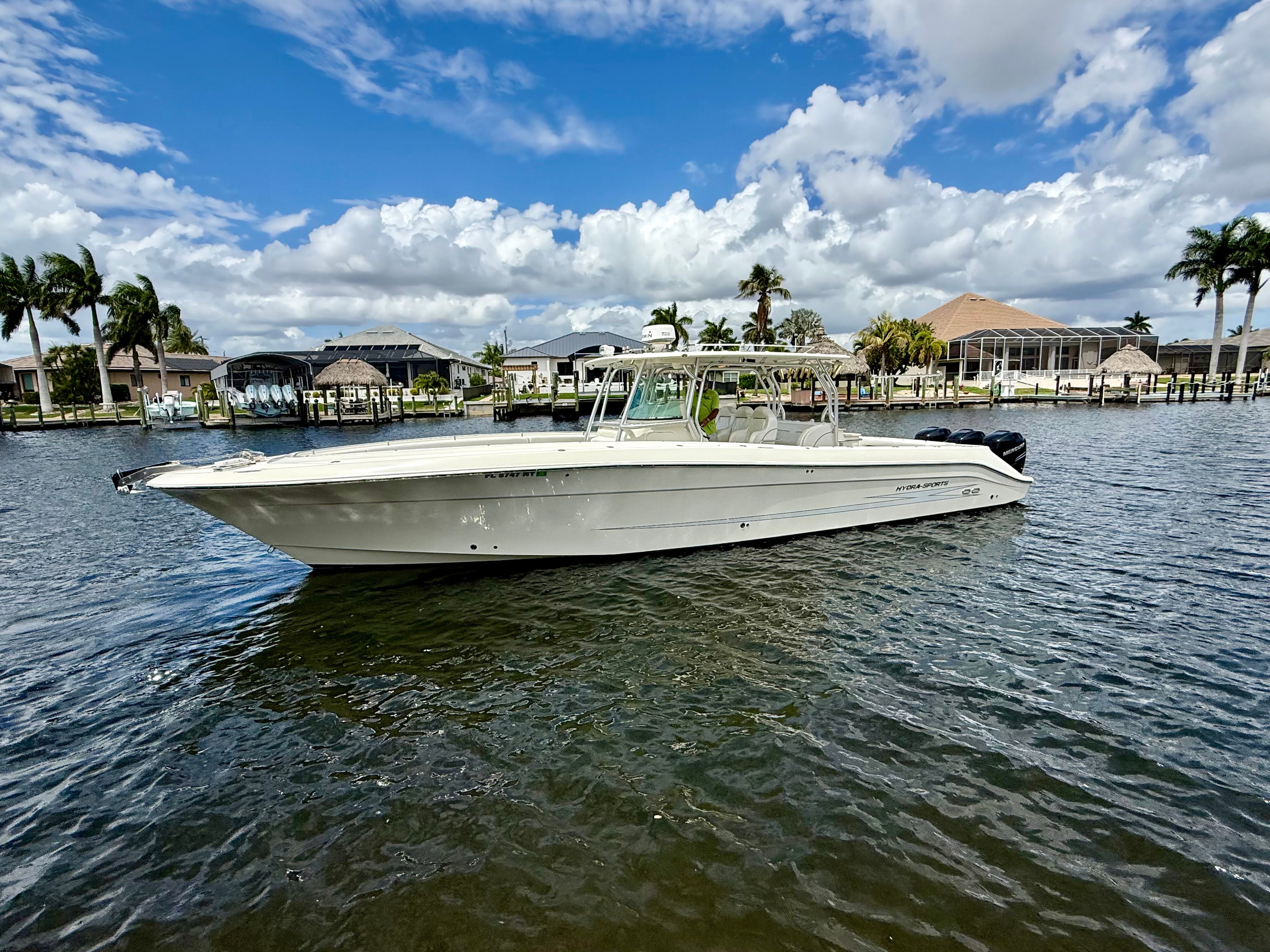2009 Hydra-Sports 4100 VSF