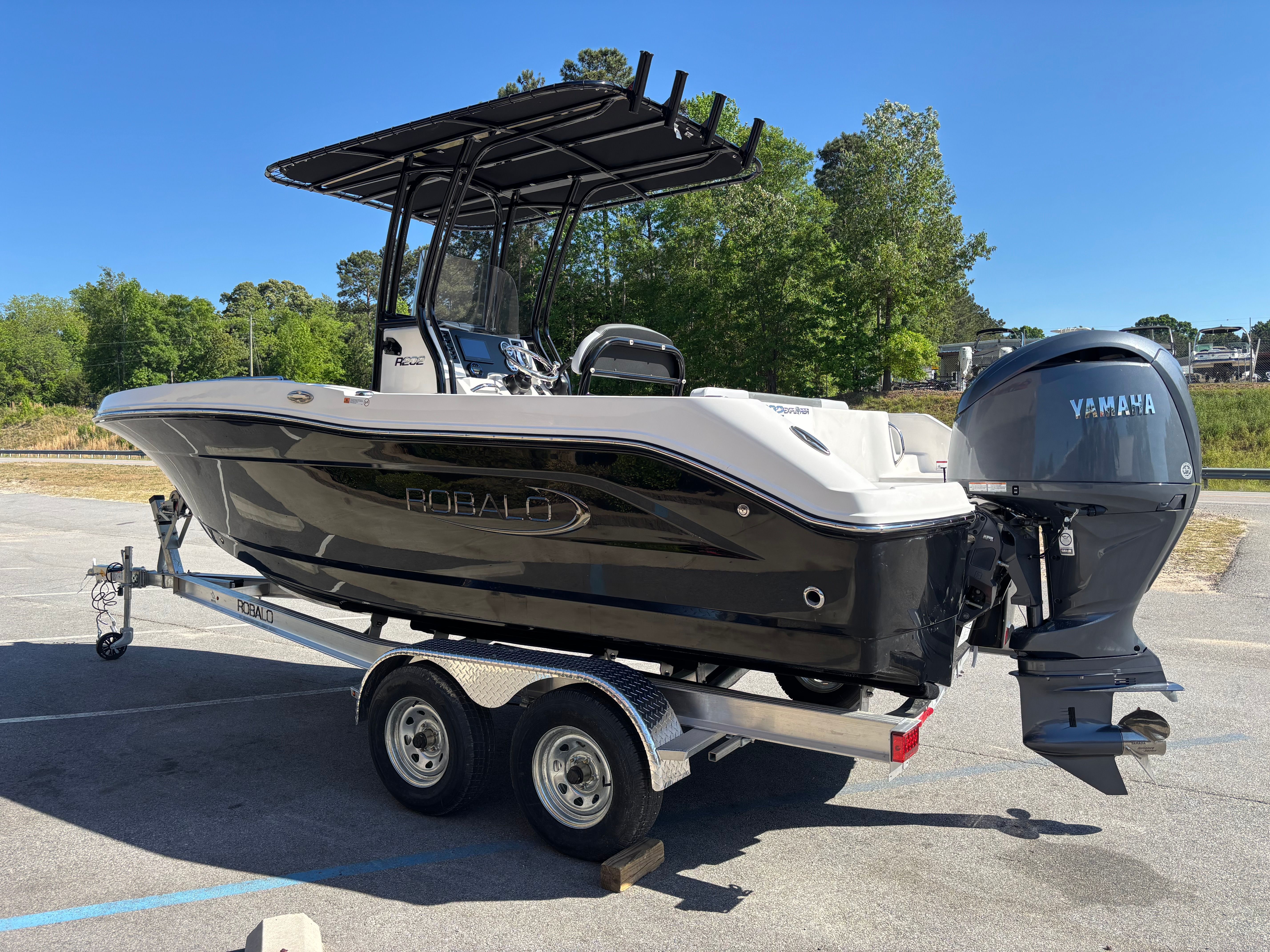 2026 ROBALO 202 EX - Image 3