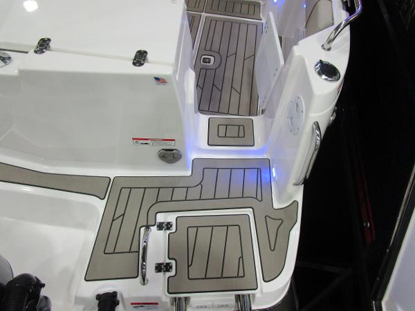 2025 Cutwater C-248 Coupe boat deck with