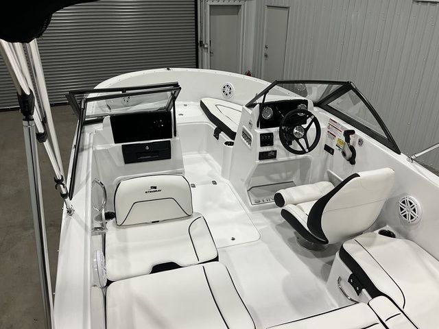 2026 Stingray 172 DC - 12
