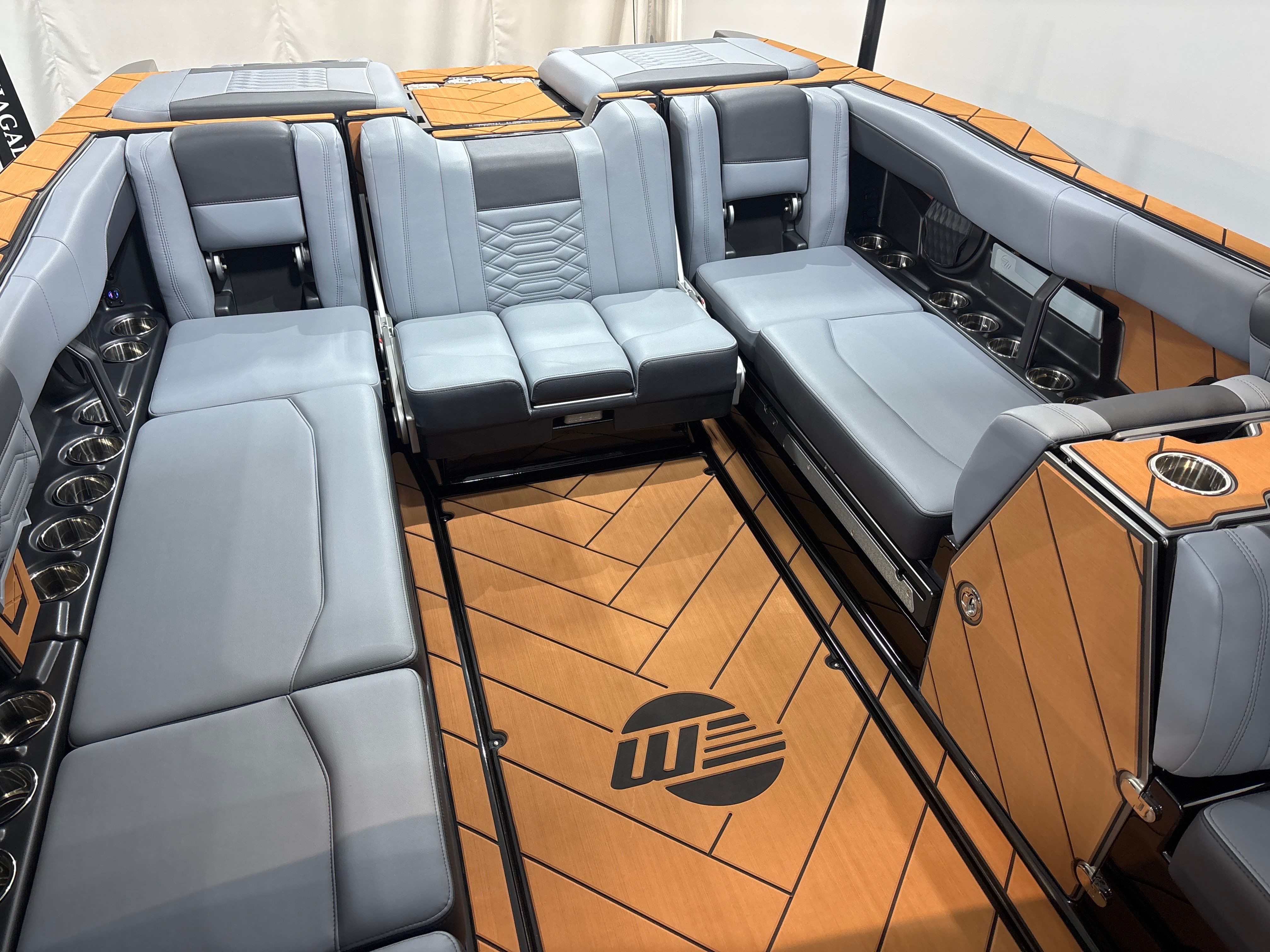 2026 Malibu 26 LSV - 11