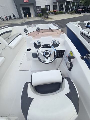 2024 Starcraft SVX 171 OB - 5