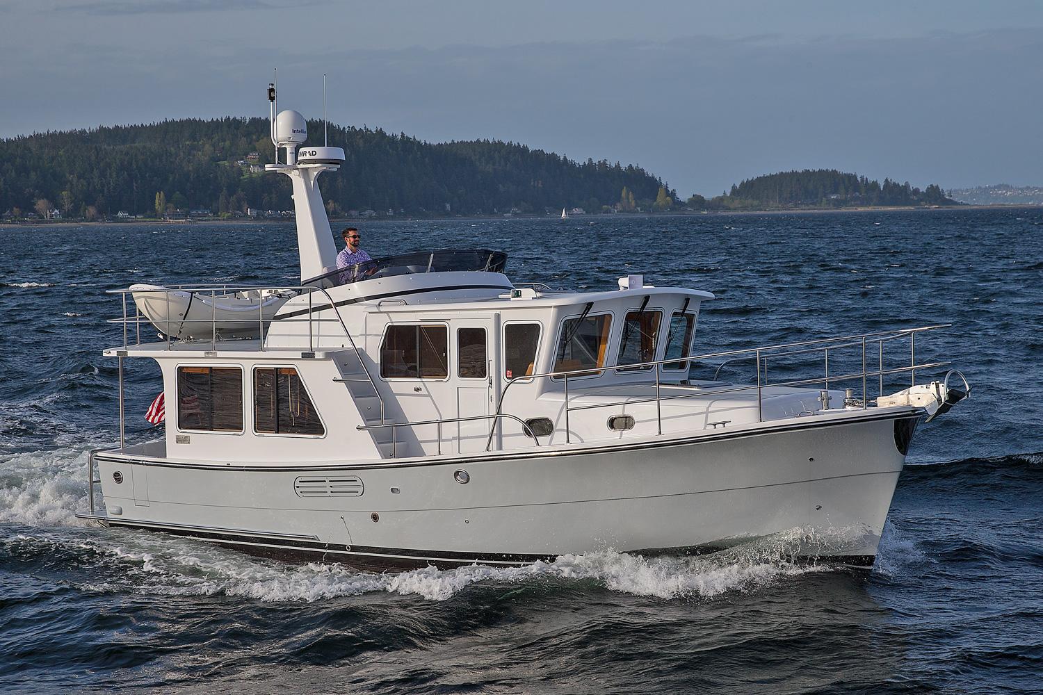 2026 Helmsman Trawlers 38E Pilothouse