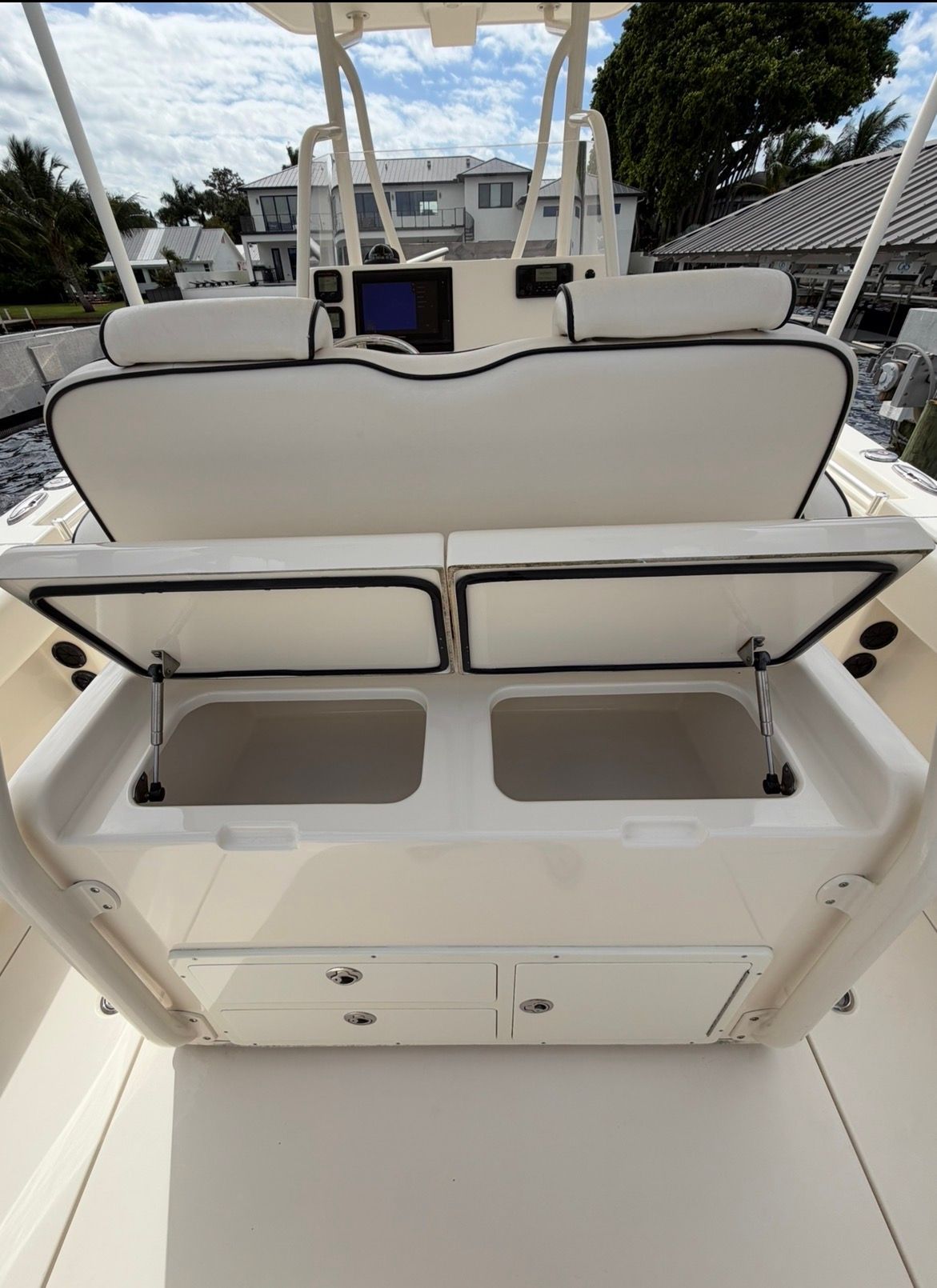 2014 Cobia 296 Center Console - 10