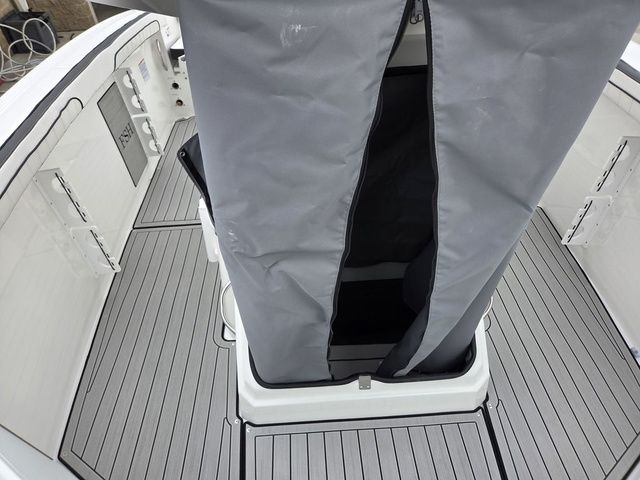 2026 Yamaha Boats 255 FSH Sport E - 33