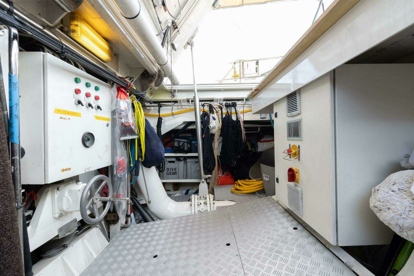 2001 Vitters Aft Cockpit - Image 44