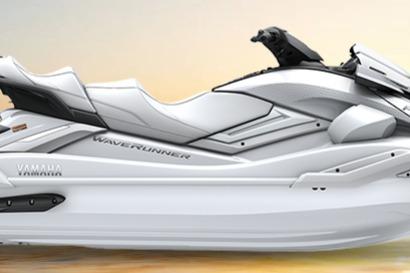 2026 Yamaha WaveRunner FX Cruiser SVHO in sleek white design on water.