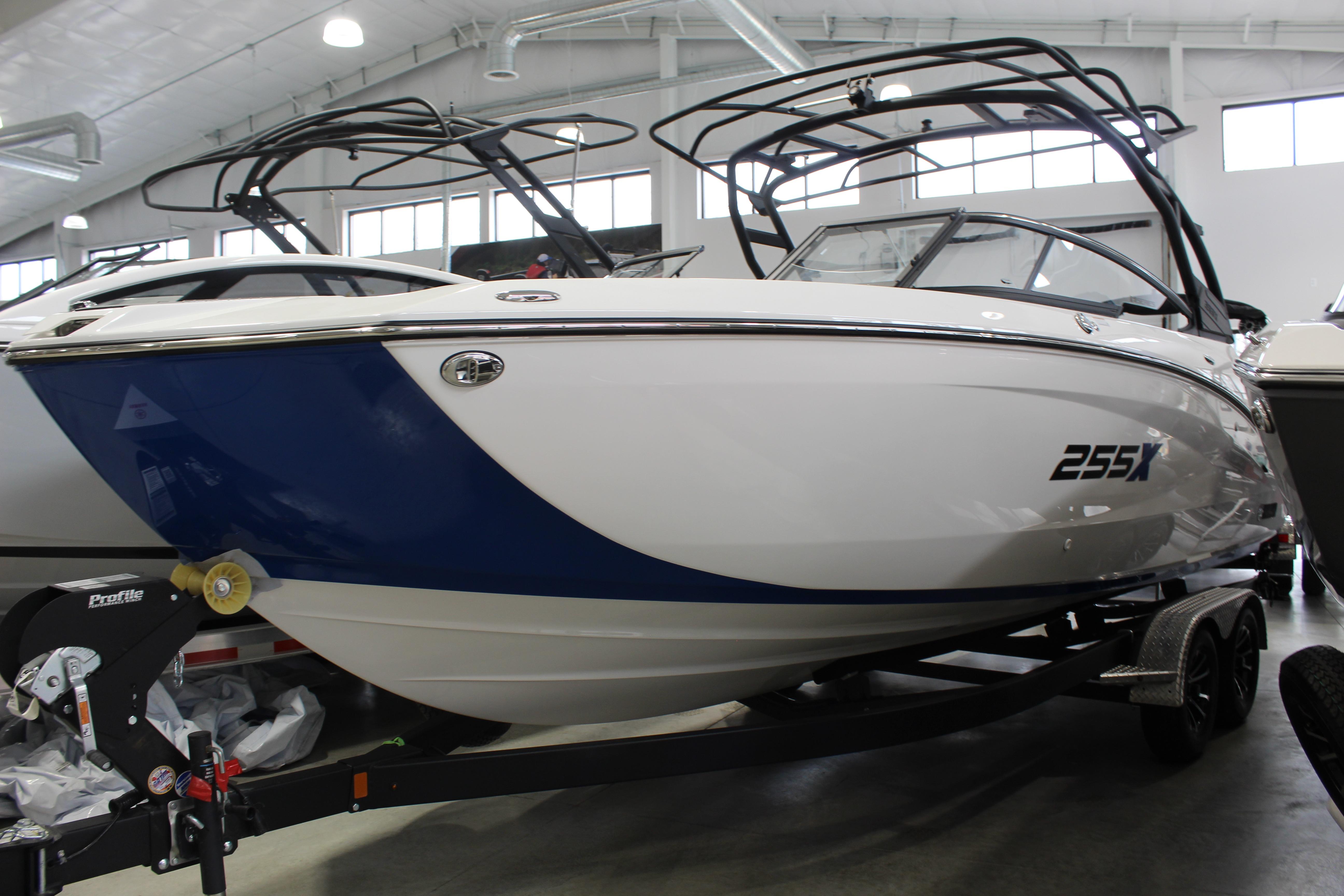 2026 Yamaha Boats 255XE
