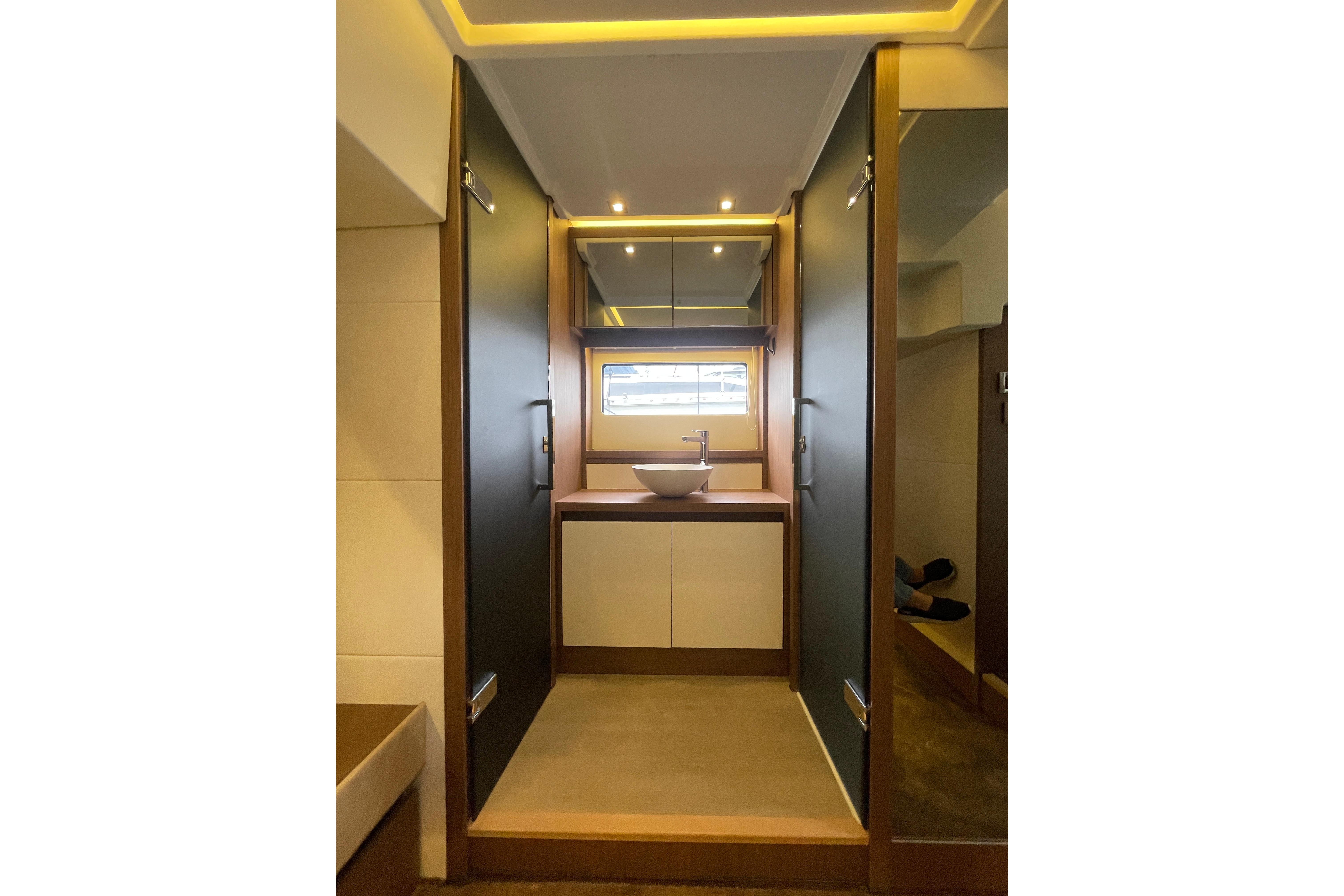 2017 Jeanneau Leader 46 - 38