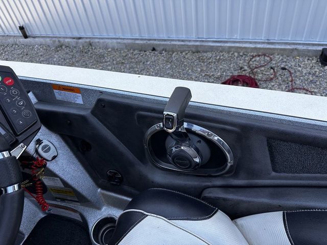 2017 Ranger Z521 Comanche - 14