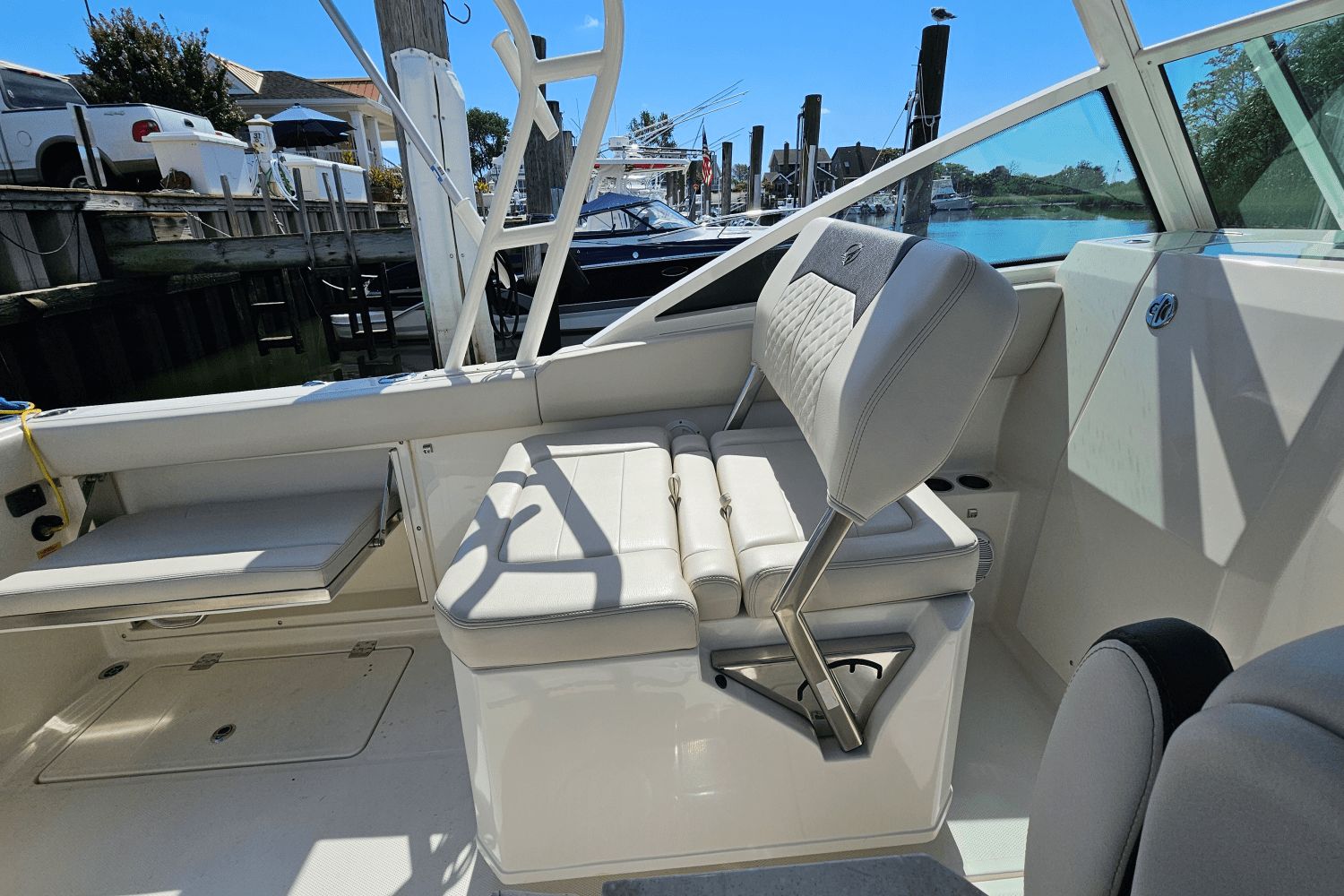 2023 Sailfish 276 DC - 26
