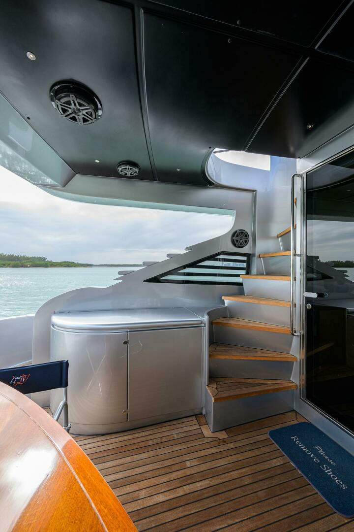 2009 Pershing 90 Express - Image 40