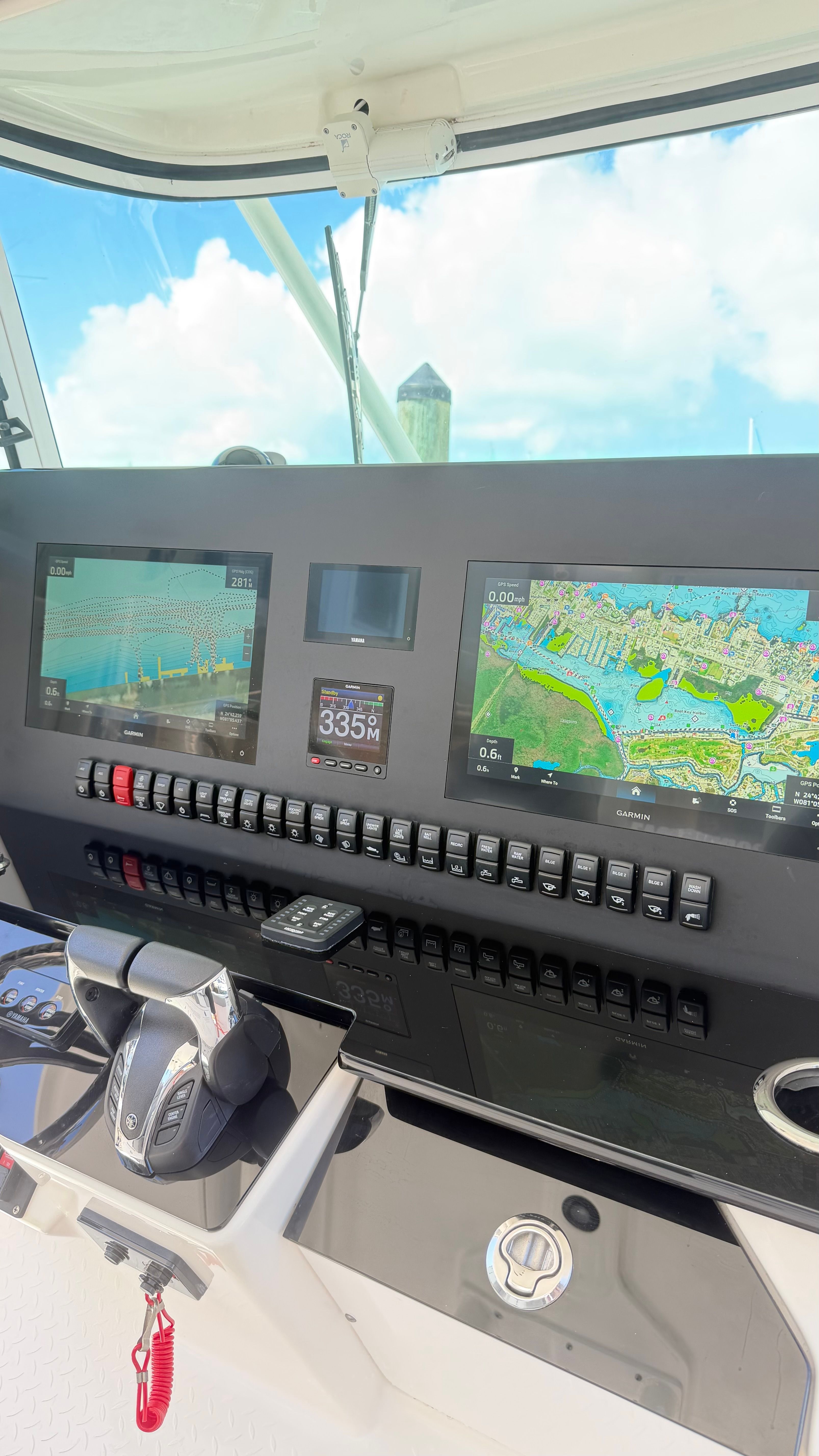 2009 Everglades 365 Center Console - 6