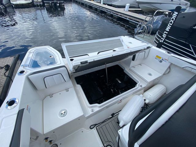 2024 Yamaha Boats 255 FSH Sport H - 11