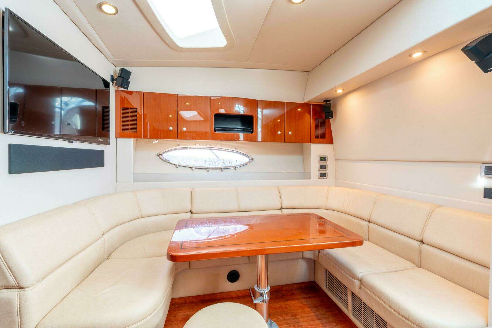 2007 Formula 45 Yacht - Image 83