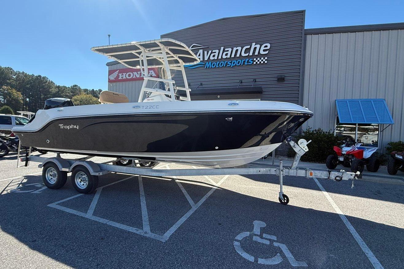 2026 Bayliner Trophy T22CC