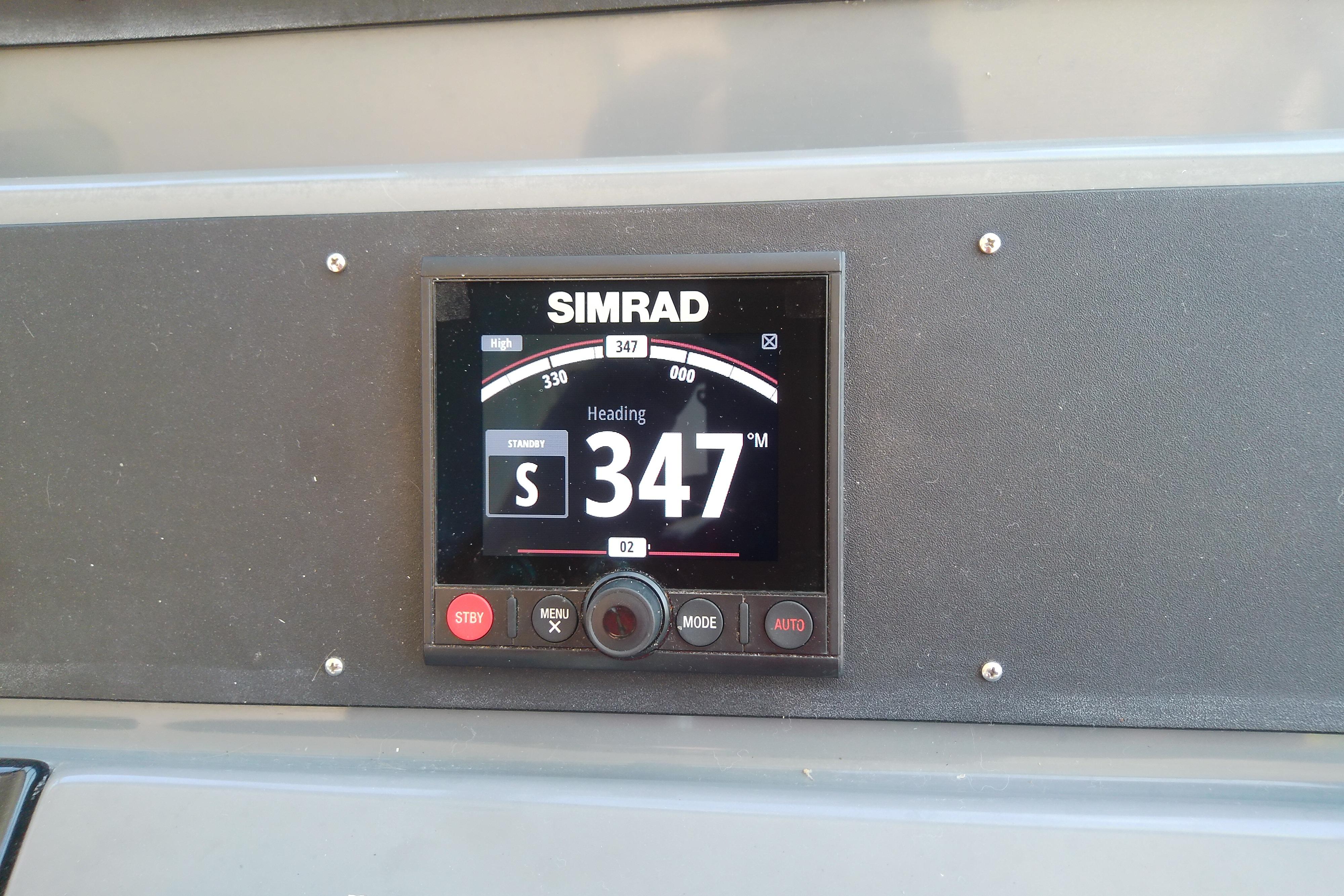 Simrad navigation display on 2000 Tiara Yachts 4100 Open, showing heading 347 degrees.