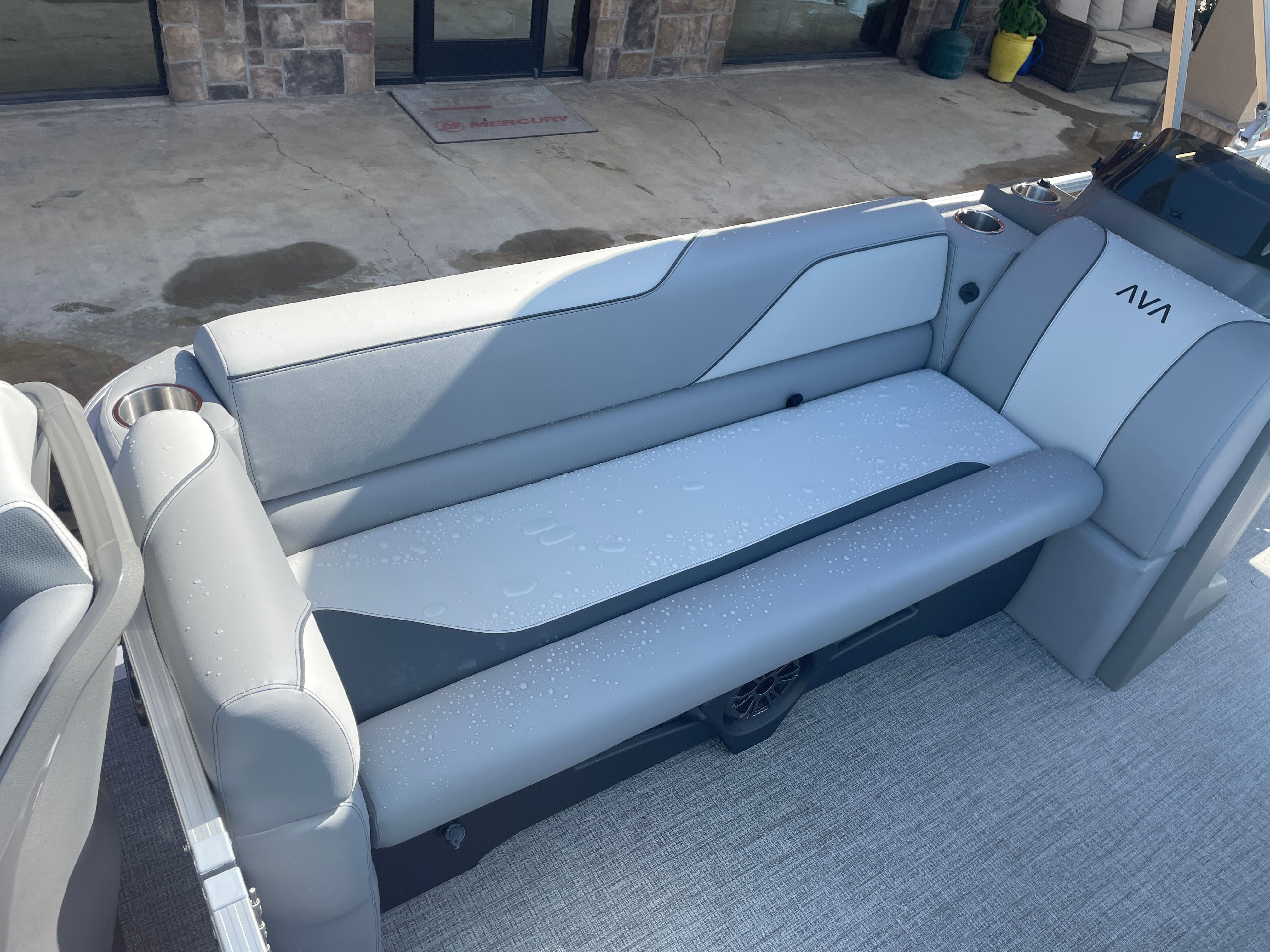 2025 Avalon Venture Fish N Cruise - 23' - 13
