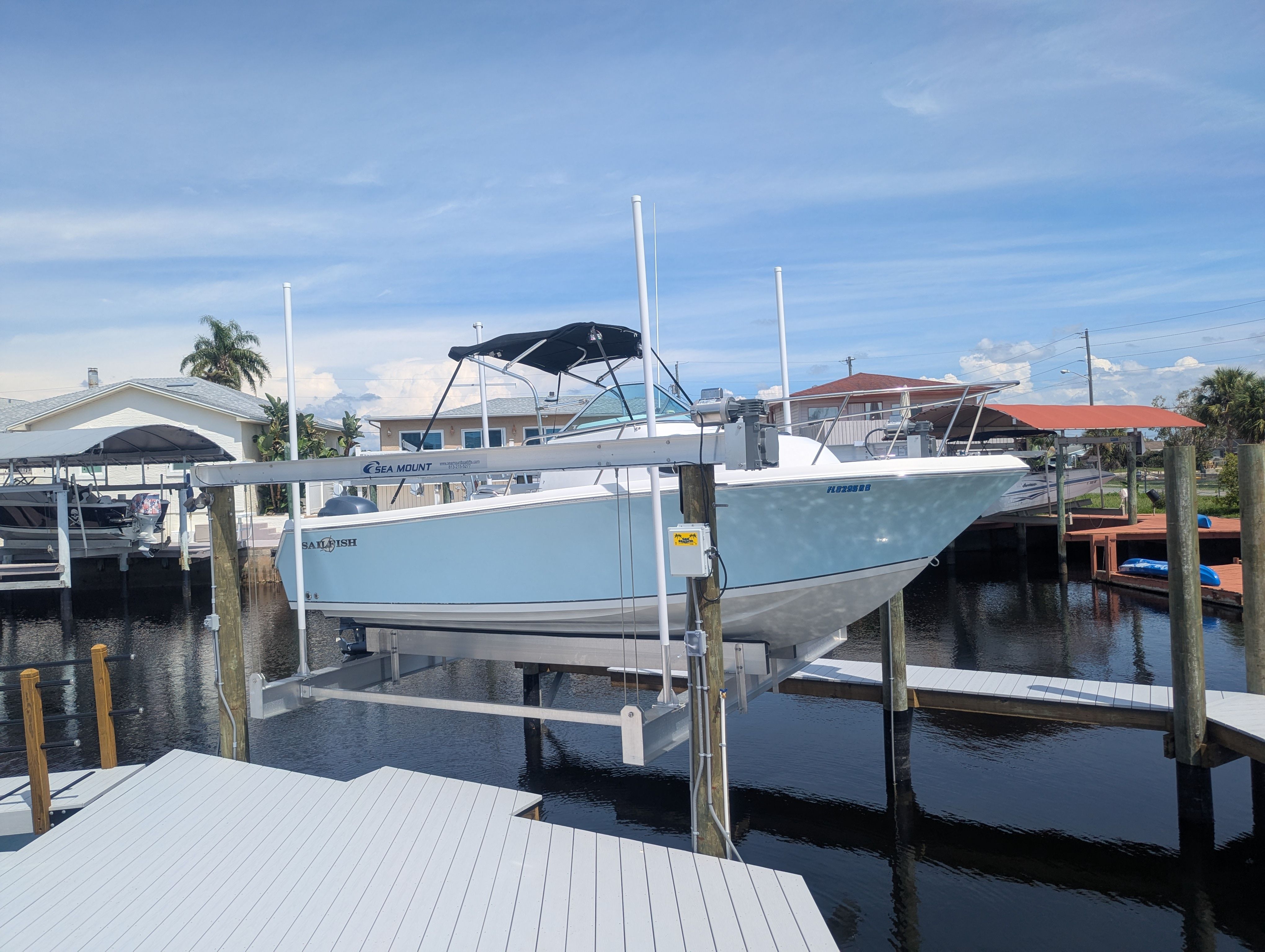 2004 Sailfish 218 CC