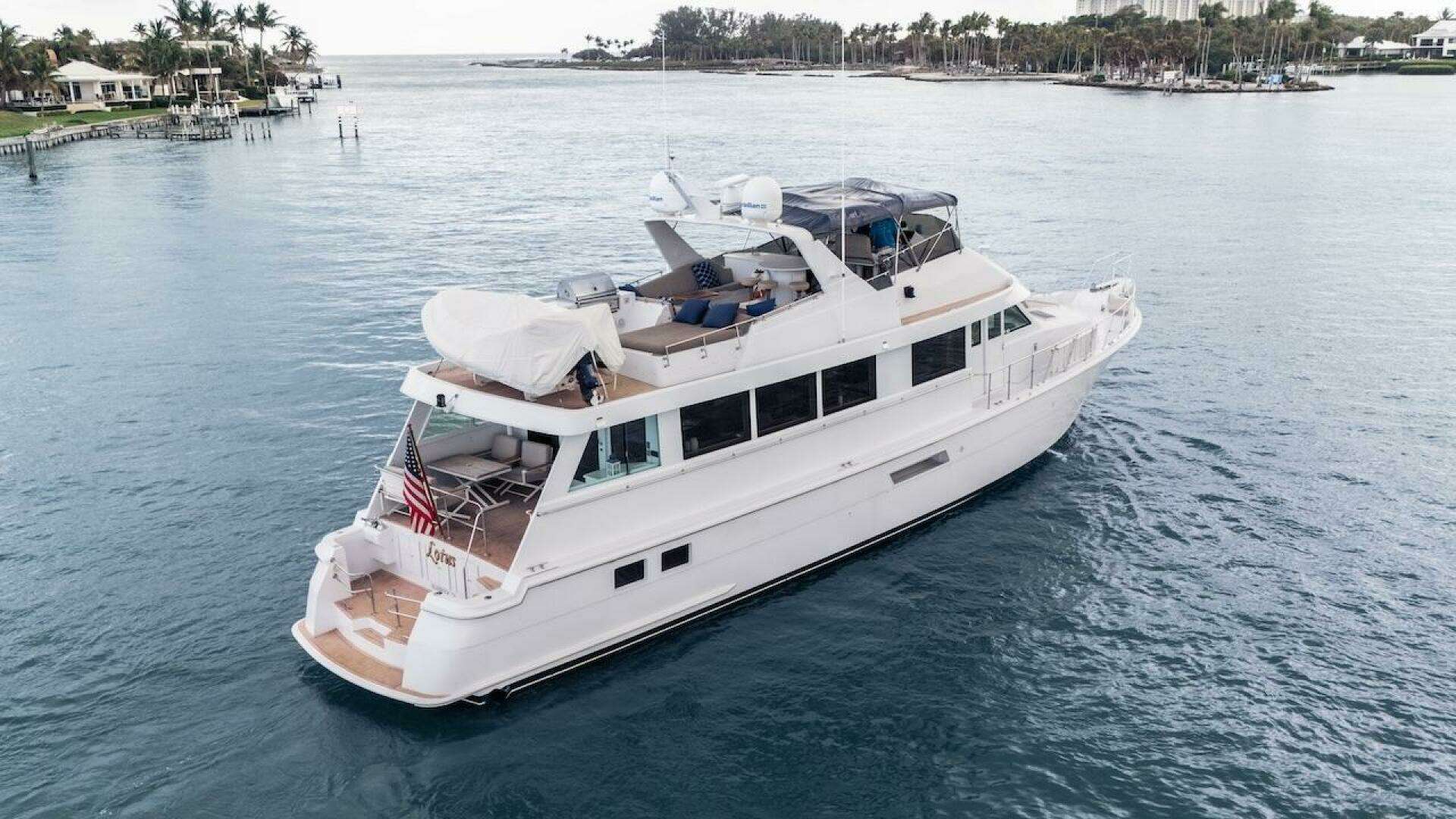 1998 Hatteras Sport Deck - Image 16