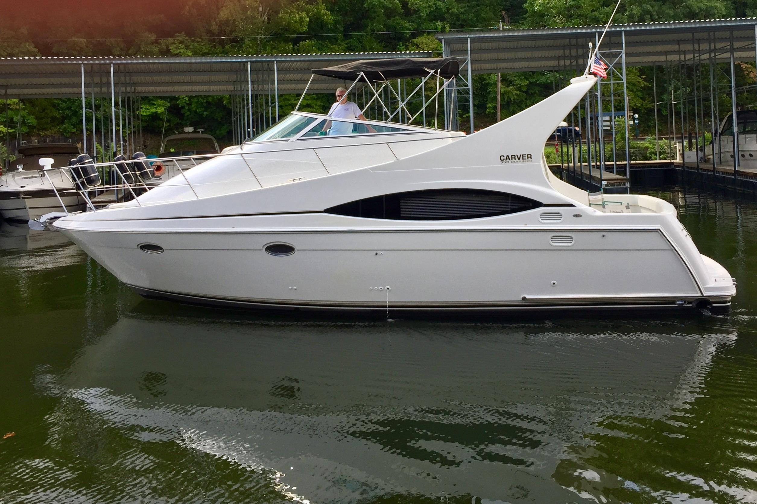 2000 Carver 350 Mariner