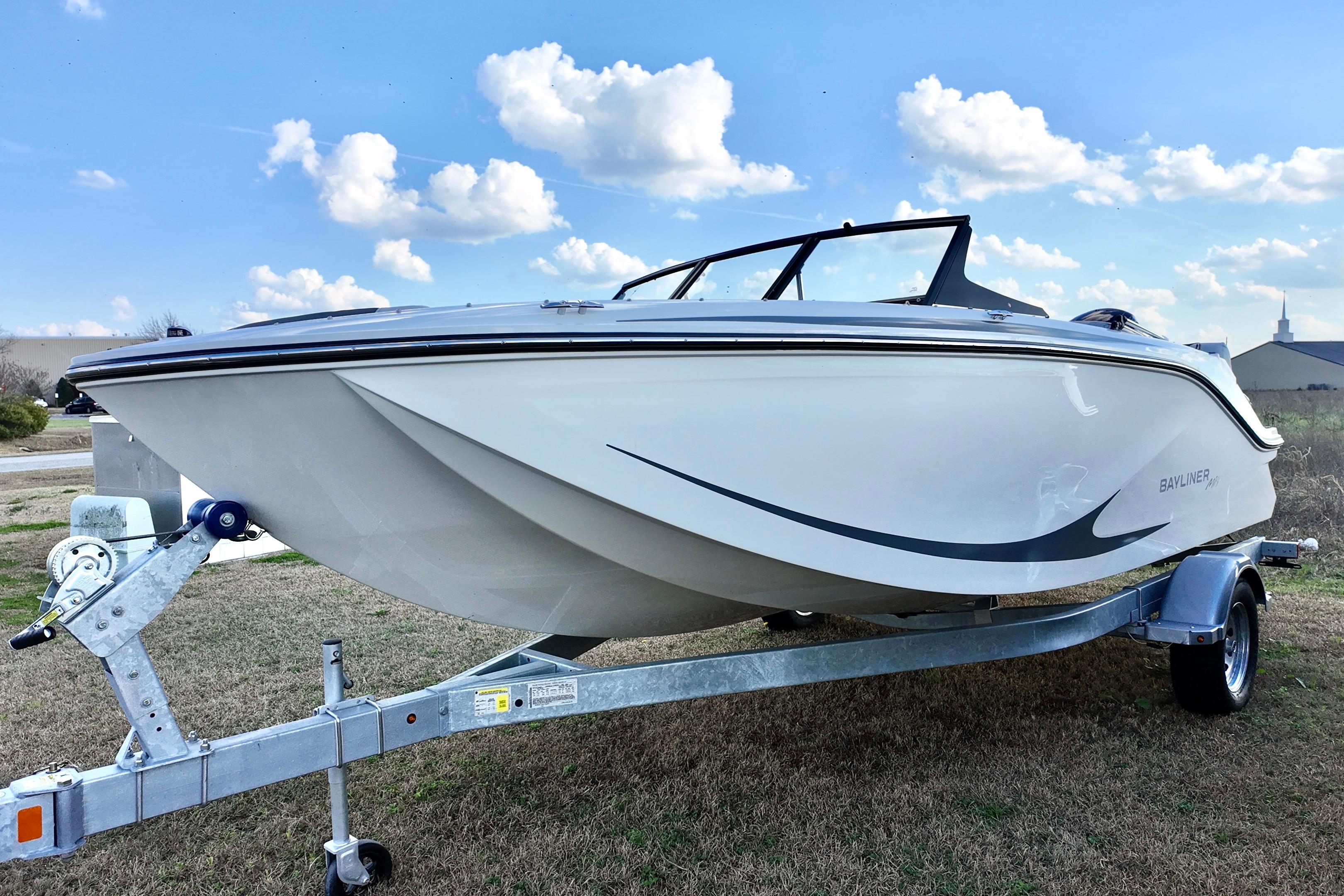 2026 Bayliner Element M19