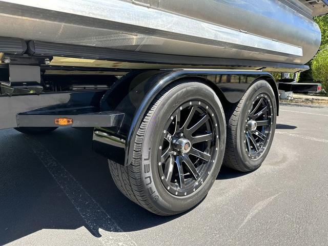 2025 Harris Solstice 230 SL - 12