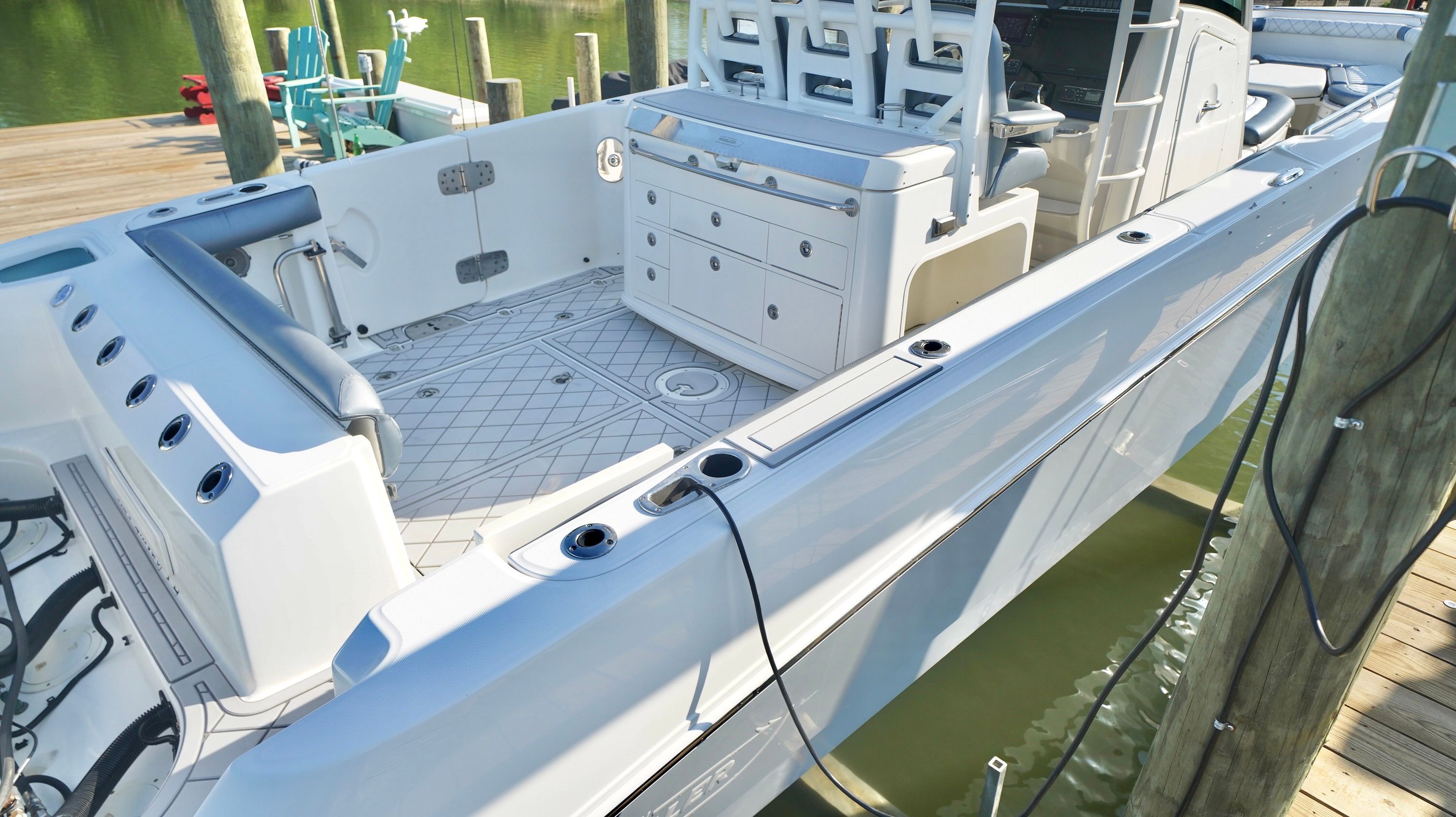 2013 Boston Whaler 350 Outrage - 180